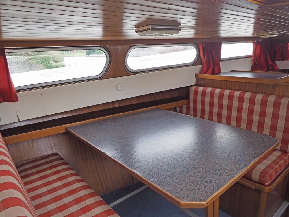 Fore ship, Accommodation